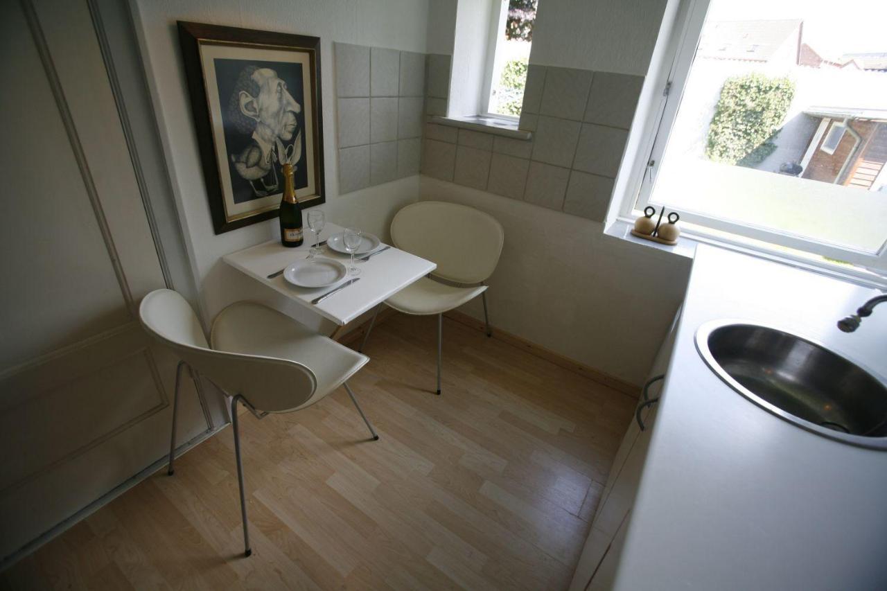 Lille Skovgaarden Aparthotel Randers Exteriör bild